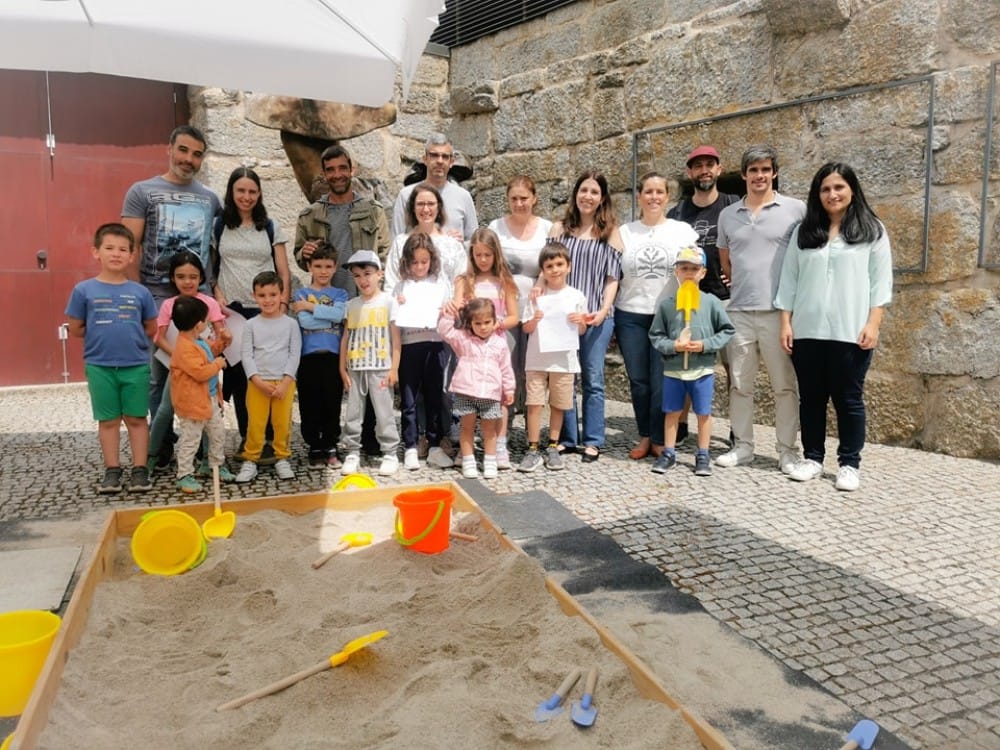 Crianças e jovens foram arqueólogos por um dia