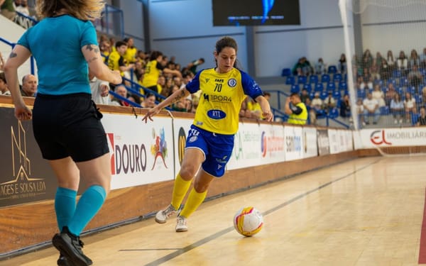 Ex-GD Chaves Kaká sagra-se campeã nacional de futsal feminino