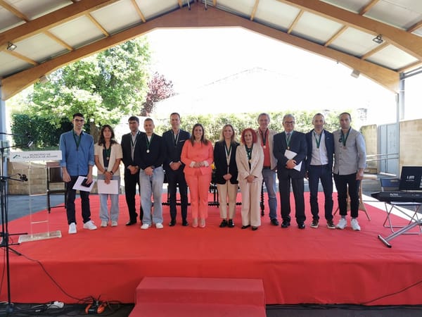 Condecorações, atividades desportivas e culturais marcam o Dia do Município